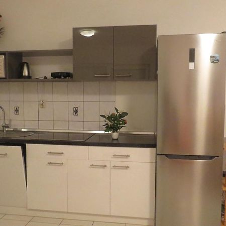 Modra Kuca Apartment Mandre Bagian luar foto