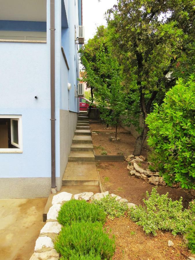 Modra Kuca Apartment Mandre Bagian luar foto