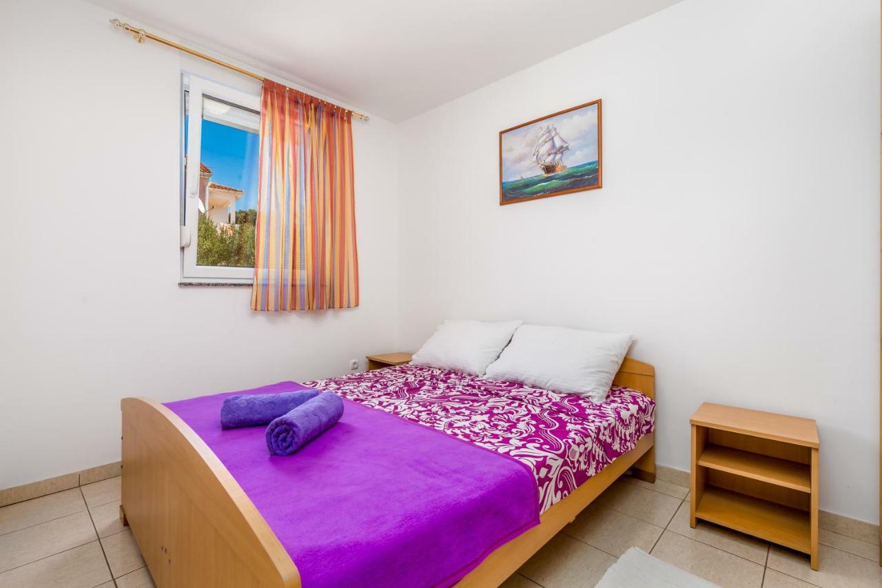 Modra Kuca Apartment Mandre Bagian luar foto