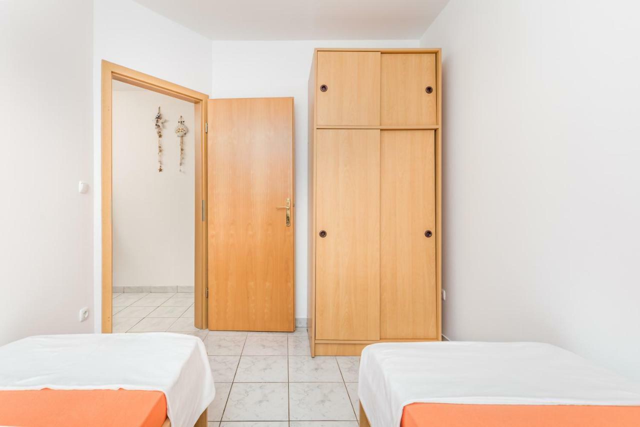 Modra Kuca Apartment Mandre Bagian luar foto