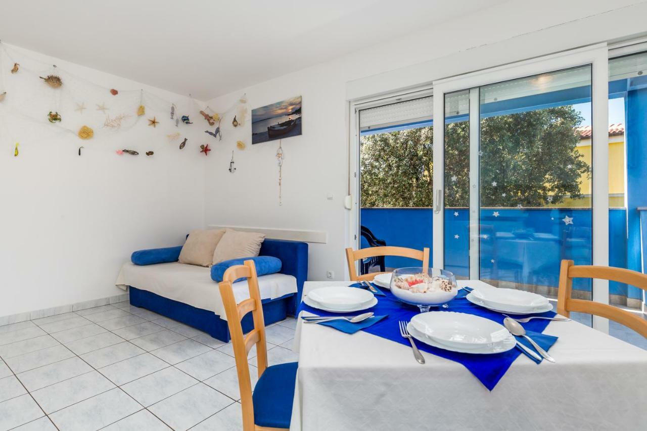 Modra Kuca Apartment Mandre Bagian luar foto