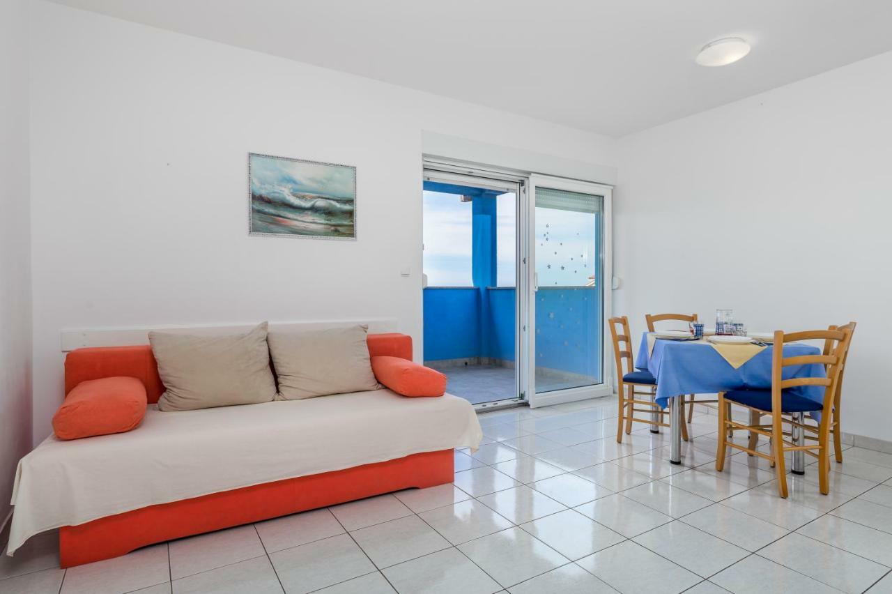 Modra Kuca Apartment Mandre Bagian luar foto